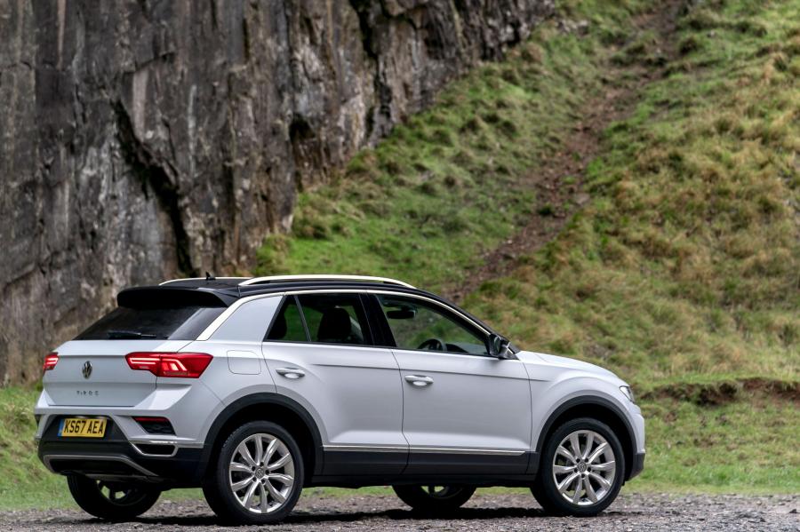  Volkswagen T-Roc 2017 года  (UK) (фото 11 из 40)